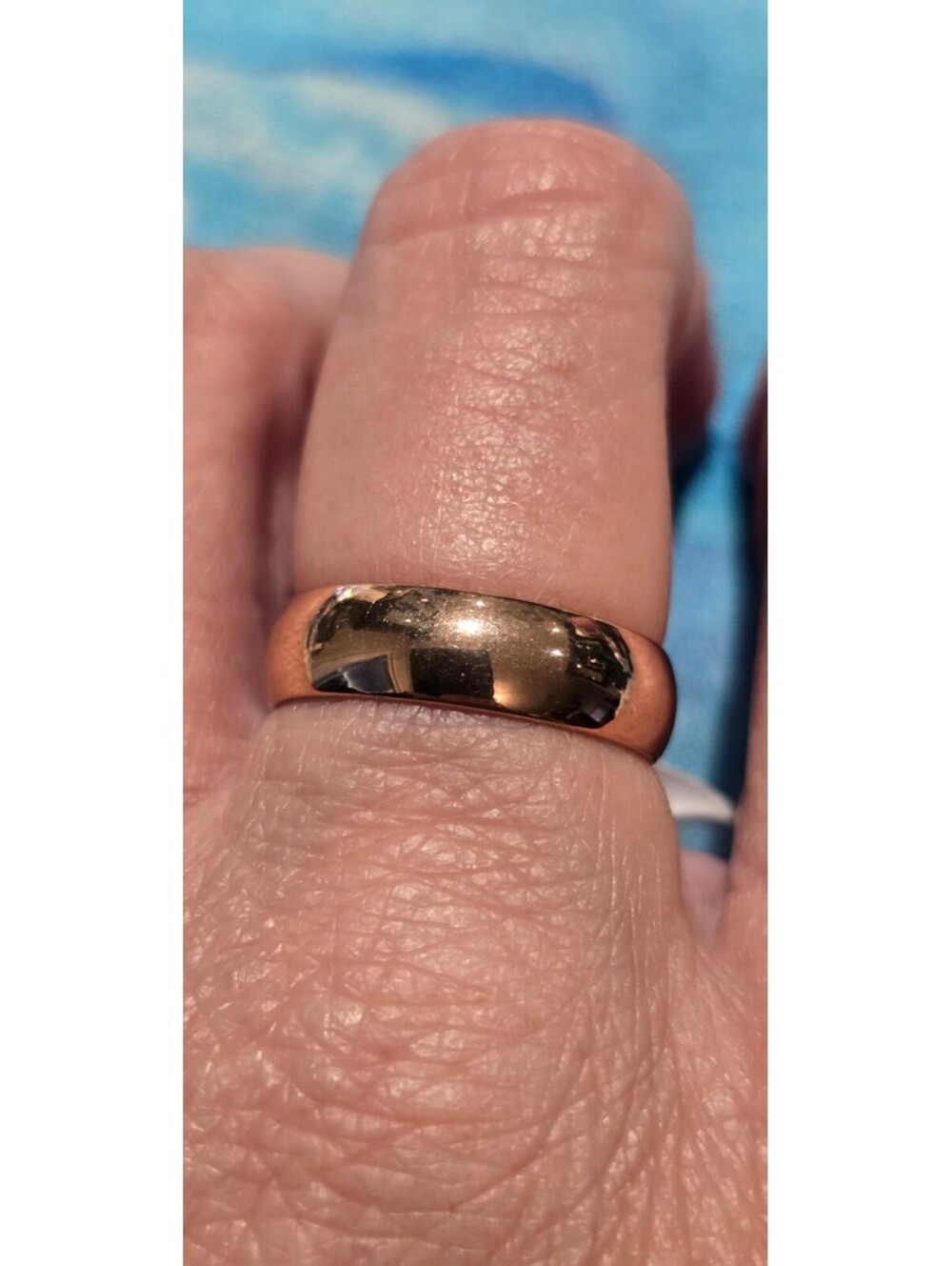 Size 9 Gold Titanium Band